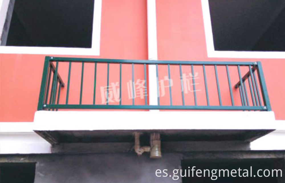 Reja Grille